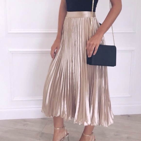 Zara Dresses & Skirts - Zara Metallic Pleated Midi Skirt Size S